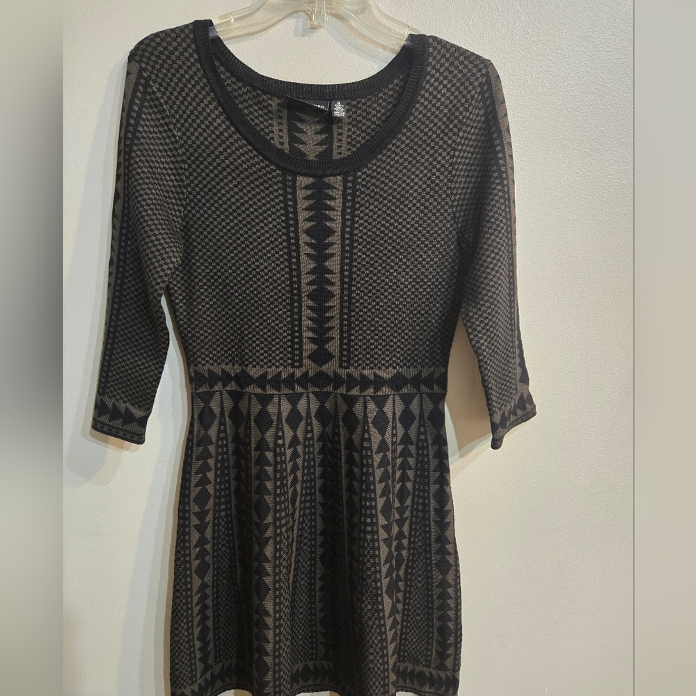 Nina Leonard Geometric Print Sweater Dress Size M
